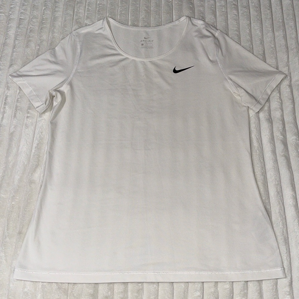 Nike Short Sleeve | Size Large
